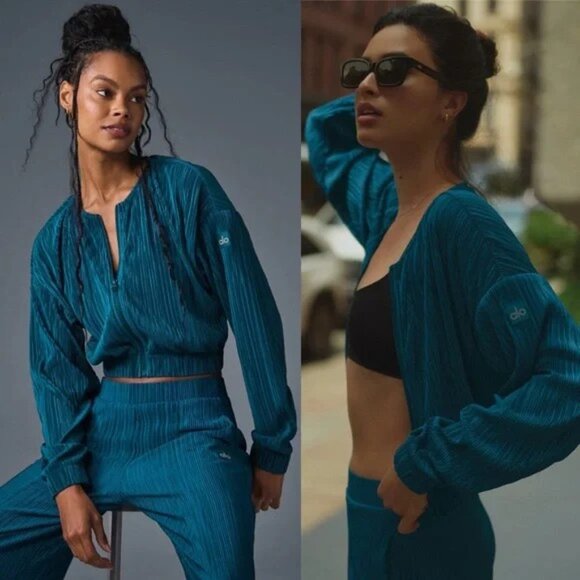 Alo Micro Plisse Set Cropped Jacket & High Waist Straight Leg Pant Eclipse Blue - Picture 2 of 13